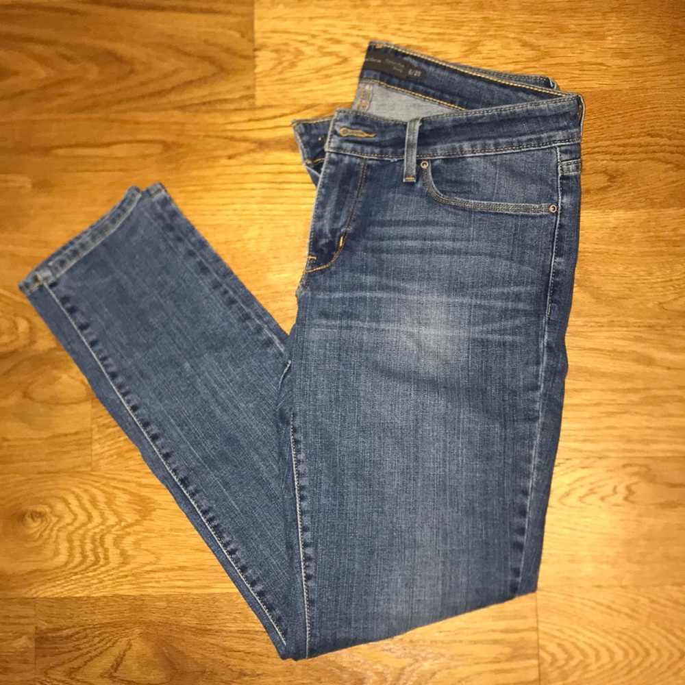 Levi’s👖 Size 6/28